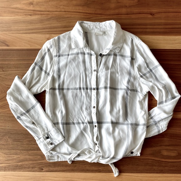 Roxy White Plaid Shirt - Picture 2 of 7